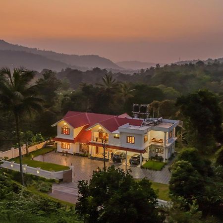 Stayvista At Spice Notes - Breakfast Included Munnar Exteriör bild
